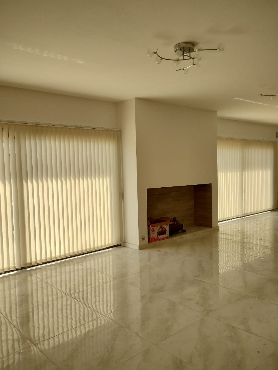 Cortina Bandas Verticales Sun Screen